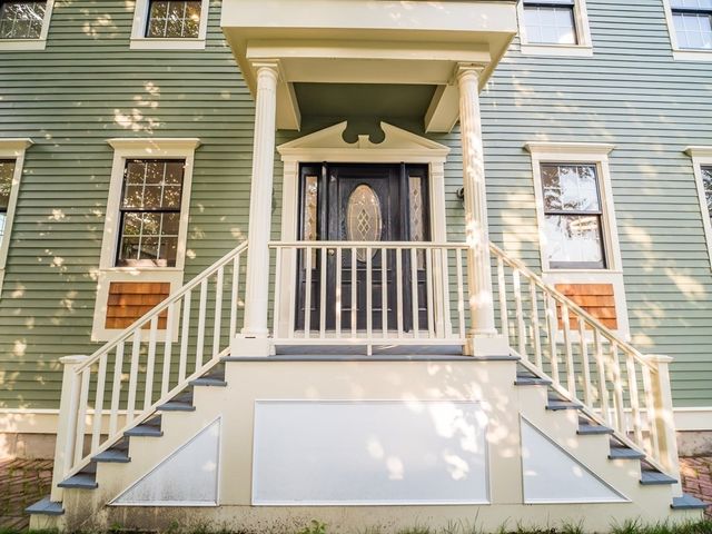 8 Richardson Street 2, Winchester, MA 01890