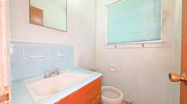 10818 Longren Street, Houston, TX 77089