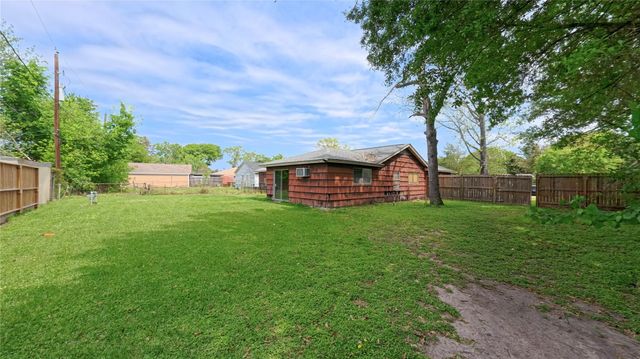 10818 Longren Street, Houston, TX 77089