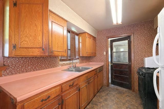 10818 Longren Street, Houston, TX 77089