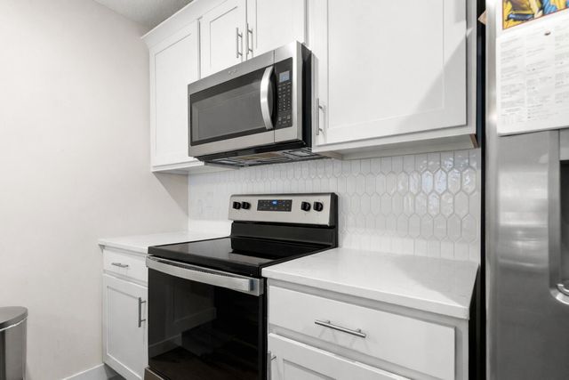 4002 W WORLEY ST UNIT 4, Columbia, MO 65203