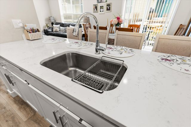 4002 W WORLEY ST UNIT 4, Columbia, MO 65203