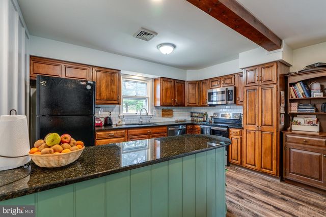 17 BRIARCLIFF RD, Elizabethtown, PA 17022