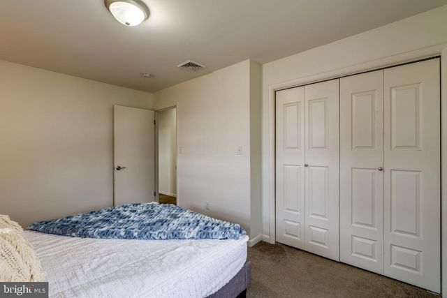 17 BRIARCLIFF RD, Elizabethtown, PA 17022