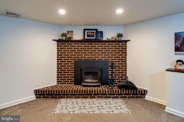 17 BRIARCLIFF RD, Elizabethtown, PA 17022
