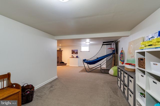 17 BRIARCLIFF RD, Elizabethtown, PA 17022