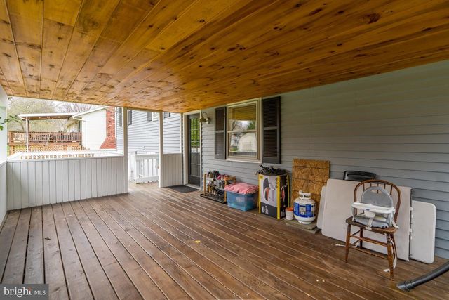 17 BRIARCLIFF RD, Elizabethtown, PA 17022