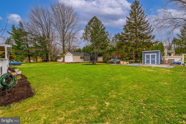 17 BRIARCLIFF RD, Elizabethtown, PA 17022