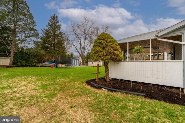 17 BRIARCLIFF RD, Elizabethtown, PA 17022