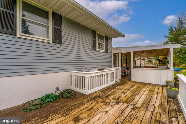 17 BRIARCLIFF RD, Elizabethtown, PA 17022