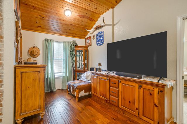 7921 County Road 915b, Joshua, TX 76058