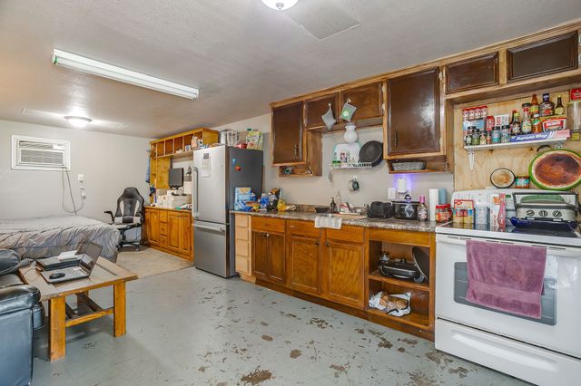 7921 County Road 915b, Joshua, TX 76058