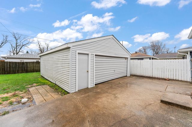 9349 Saric Drive, Highland, IN 46322