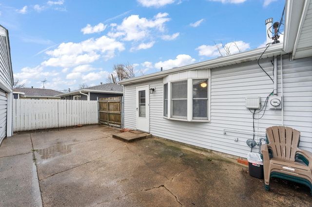 9349 Saric Drive, Highland, IN 46322