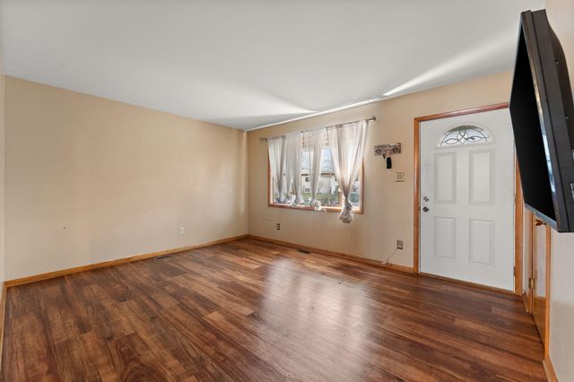 9349 Saric Drive, Highland, IN 46322