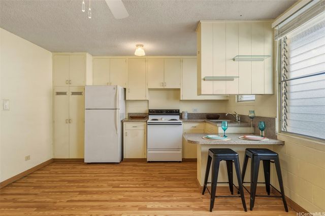1516 Emerson Street 102, Honolulu, HI 96813