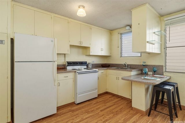 1516 Emerson Street 102, Honolulu, HI 96813