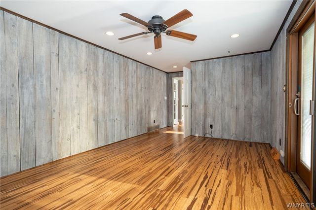 1065 Sheree Drive, Grand Island, NY 14072