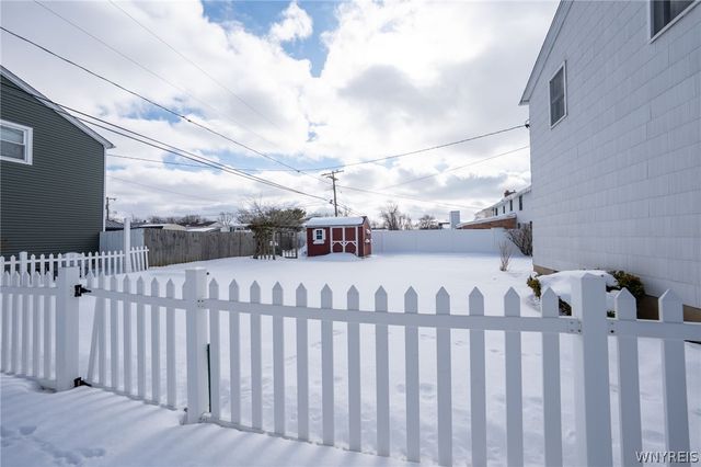 1065 Sheree Drive, Grand Island, NY 14072