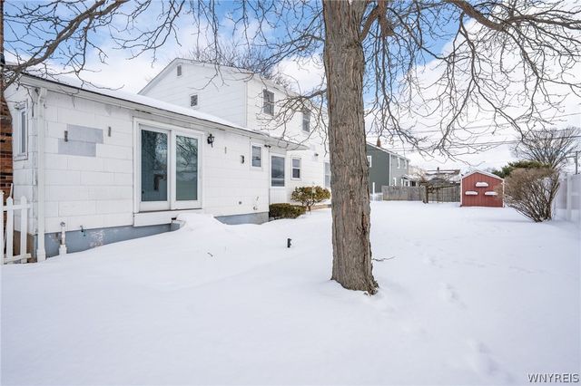 1065 Sheree Drive, Grand Island, NY 14072