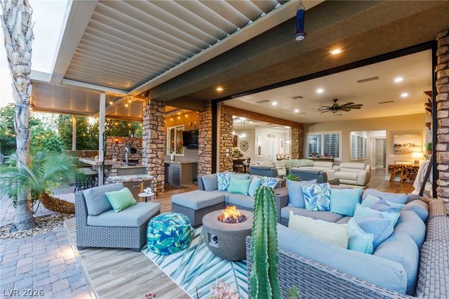 6151 Deep Autumn Avenue, Las Vegas, NV 89131