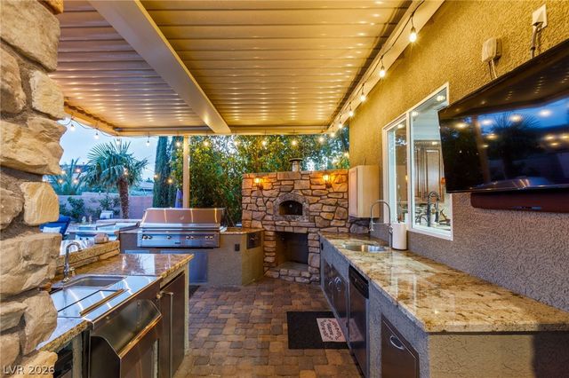 6151 Deep Autumn Avenue, Las Vegas, NV 89131