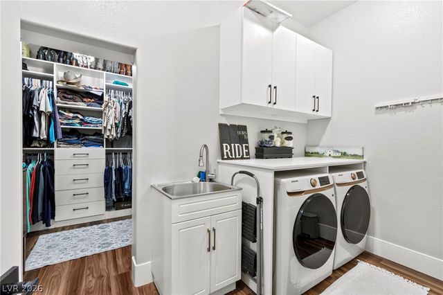 6151 Deep Autumn Avenue, Las Vegas, NV 89131