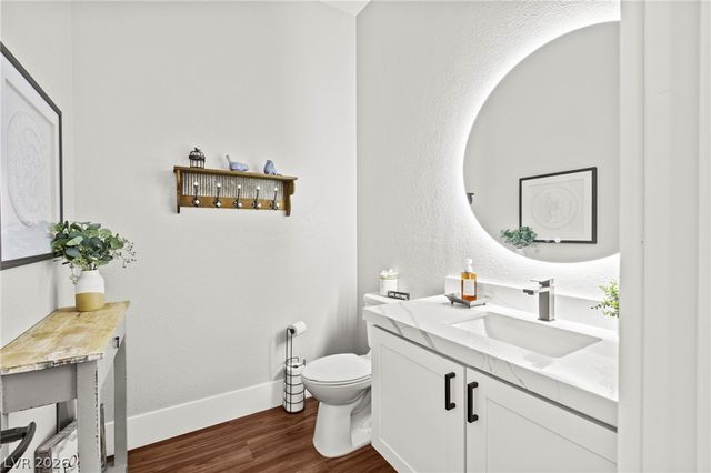 6151 Deep Autumn Avenue, Las Vegas, NV 89131