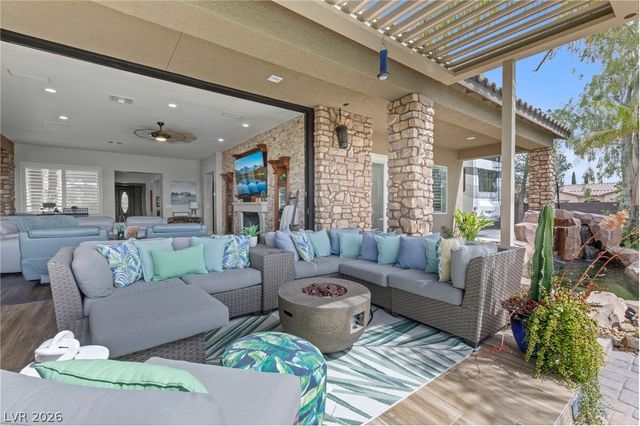 6151 Deep Autumn Avenue, Las Vegas, NV 89131