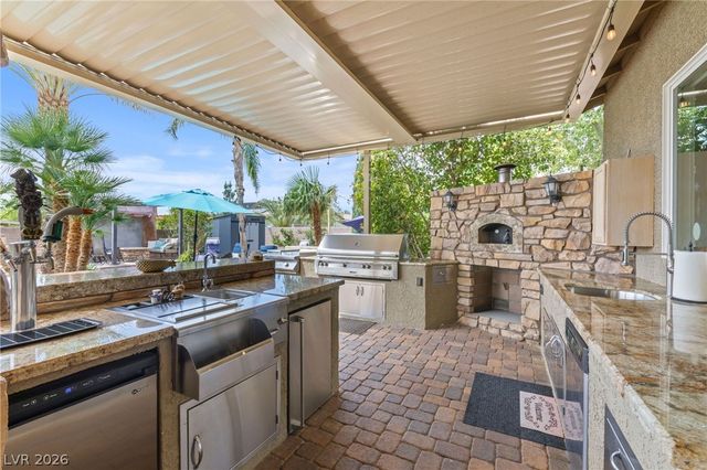 6151 Deep Autumn Avenue, Las Vegas, NV 89131