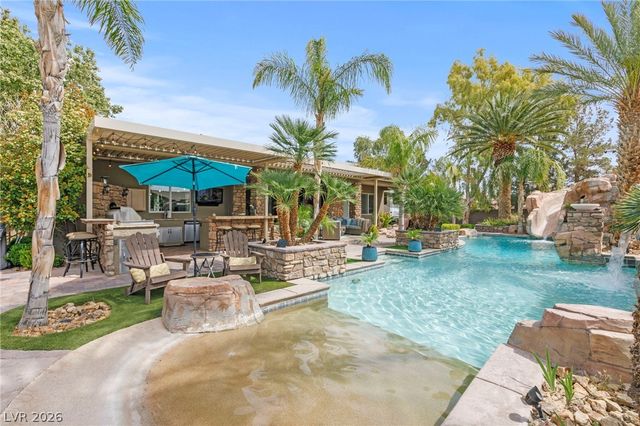 6151 Deep Autumn Avenue, Las Vegas, NV 89131