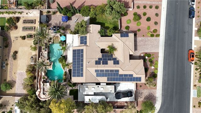 6151 Deep Autumn Avenue, Las Vegas, NV 89131