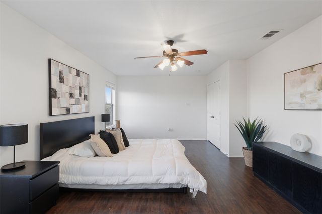 4026 Autumnwood Lane, Heartland, TX 75126