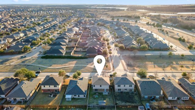 4026 Autumnwood Lane, Heartland, TX 75126