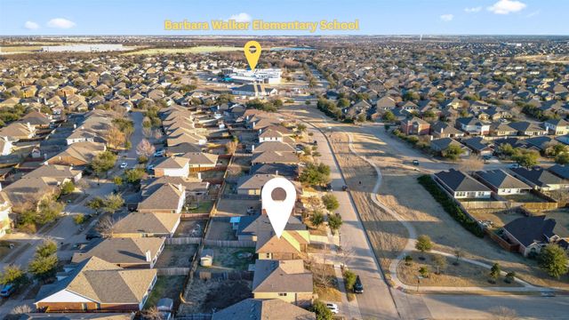 4026 Autumnwood Lane, Heartland, TX 75126
