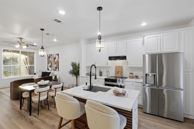 4026 Autumnwood Lane, Heartland, TX 75126