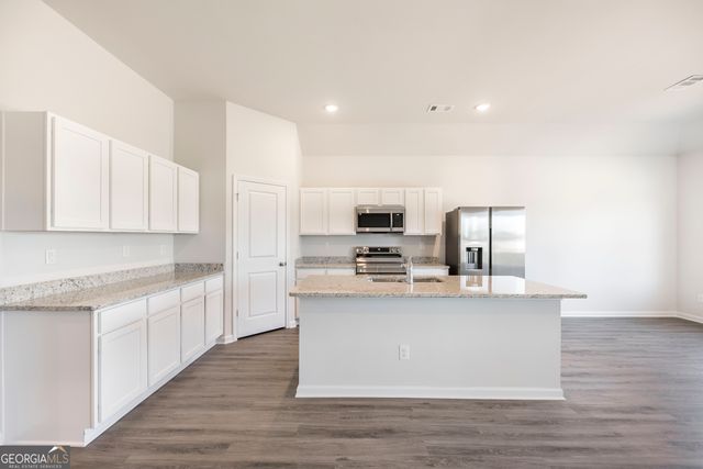 502 Georgian Walk, Byron, GA 31008