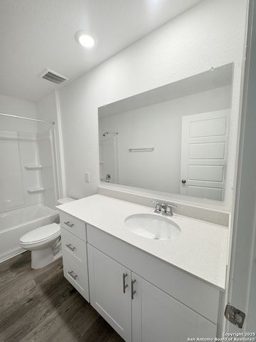 3004 Trumpet Vine, New Braunfels, TX 78130