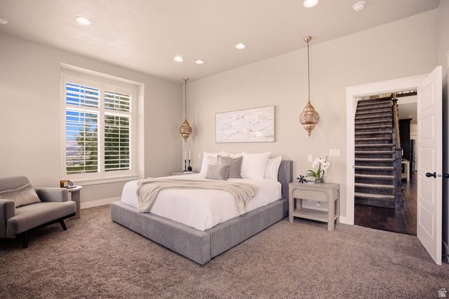 208 E PARKWAY CIR, North Salt Lake, UT 84054