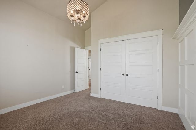 208 E PARKWAY CIR, North Salt Lake, UT 84054