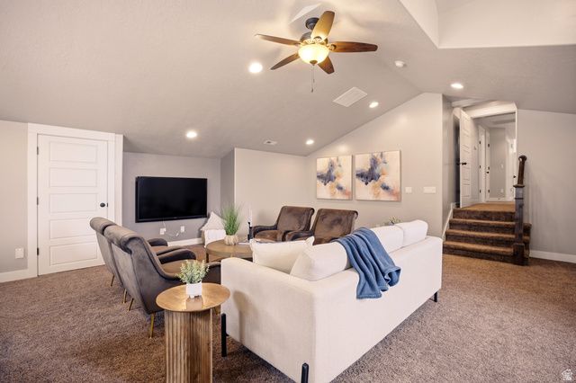 208 E PARKWAY CIR, North Salt Lake, UT 84054