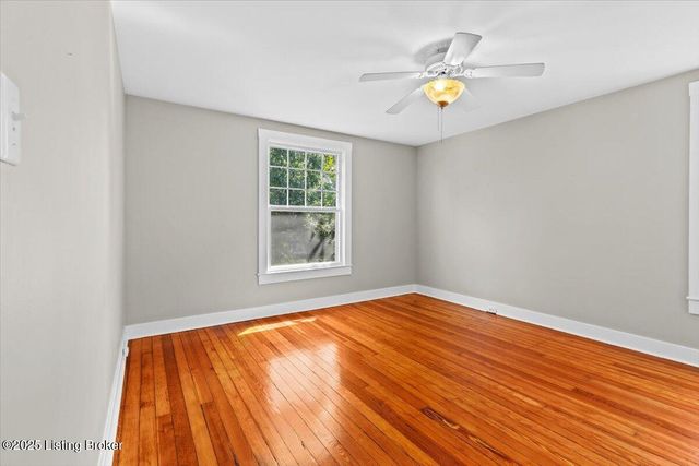 1947 Deer Park Ave, Louisville, KY 40205