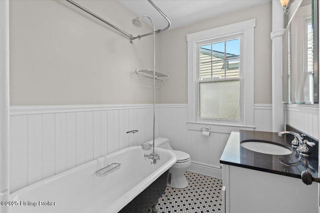 1947 Deer Park Ave, Louisville, KY 40205