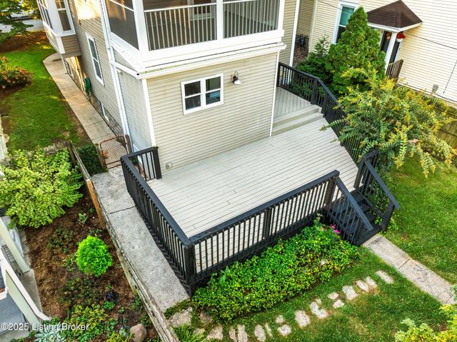 1947 Deer Park Ave, Louisville, KY 40205