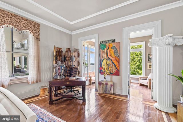 122 KING ST, Beverly, NJ 08010