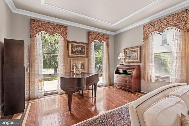 122 KING ST, Beverly, NJ 08010