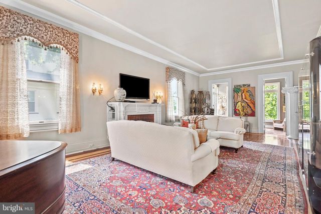 122 KING ST, Beverly, NJ 08010
