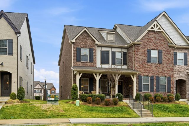 227 Claremont Ct, Gallatin, TN 37066