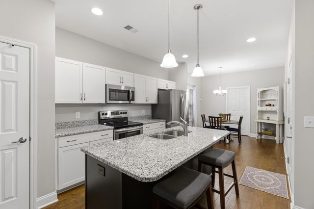 227 Claremont Ct, Gallatin, TN 37066