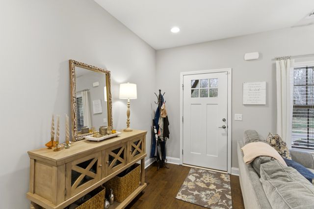 227 Claremont Ct, Gallatin, TN 37066